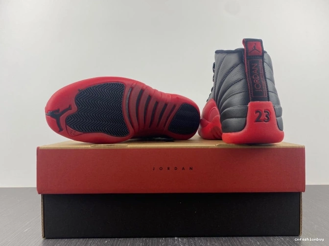 Game (2016) 12 Jordan Flu Retro 130690-002 0821